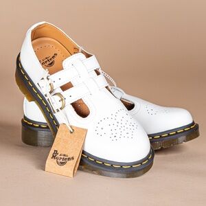 🔥BRAND NEW🔥 white Dr Martens dress sandals!